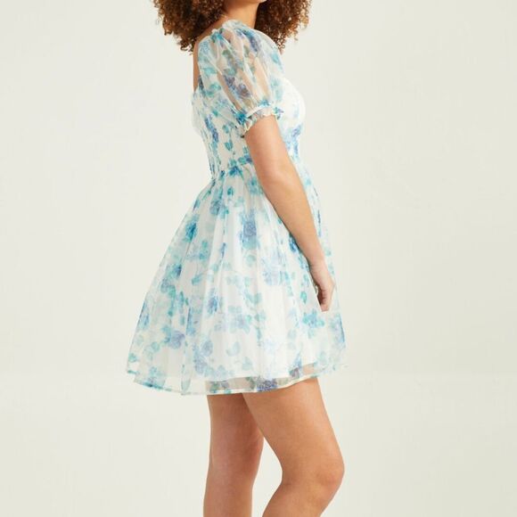 NWT Altar'd State Melanie Floral Dress Size Medium - Picture 3 of 8